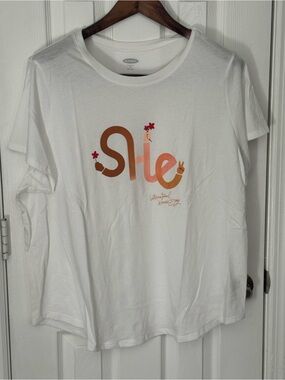 Old Navy White Everyday Tee with Subtle Logo Print